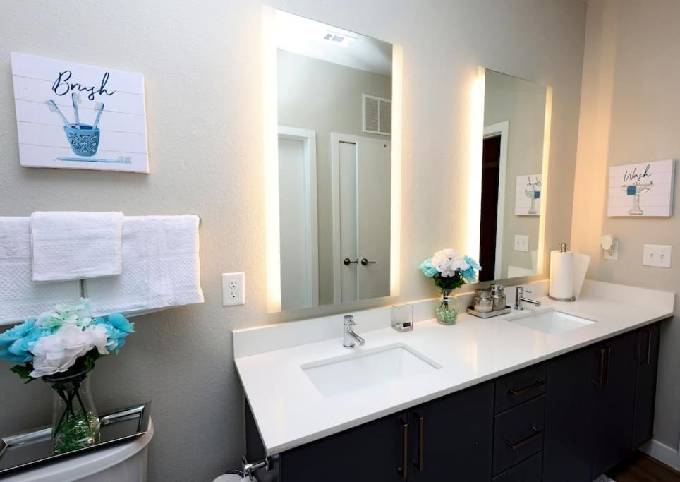 Comfortable Getaway Downtown Htx ฮูสตัน ภายนอก รูปภาพ